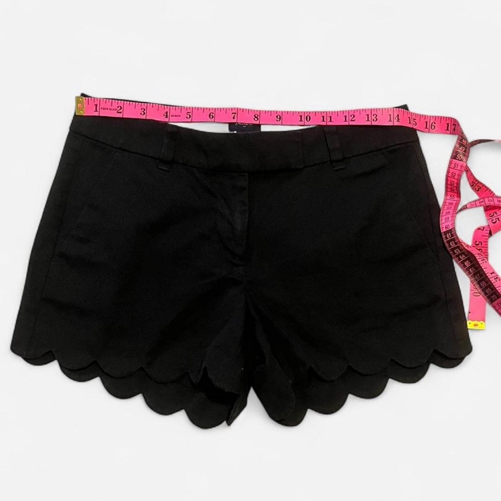 J. Crew Scalloped Chino Shorts Mid Rise Preppy Old Money Classic Summer Cotton - Picture 2 of 7